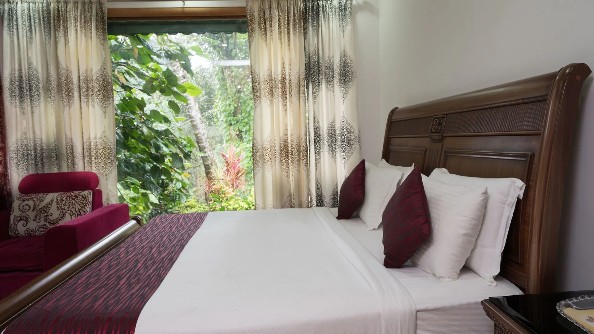*** Hotel Oyo 9802 Parakkat Plantation Resort Munnar Indie